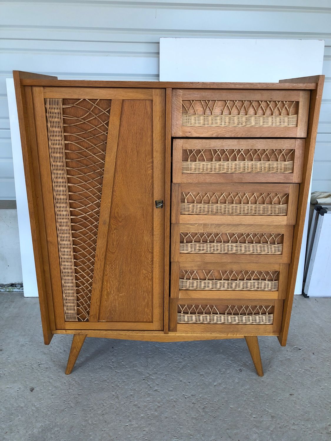 Wardrobe cabinet and drawers in oak and rattan feet compass Vintage year 60