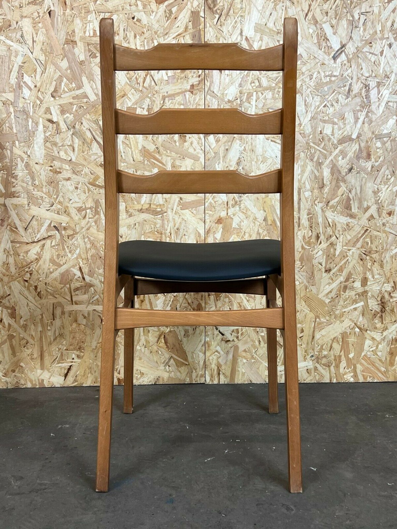 2 chairs