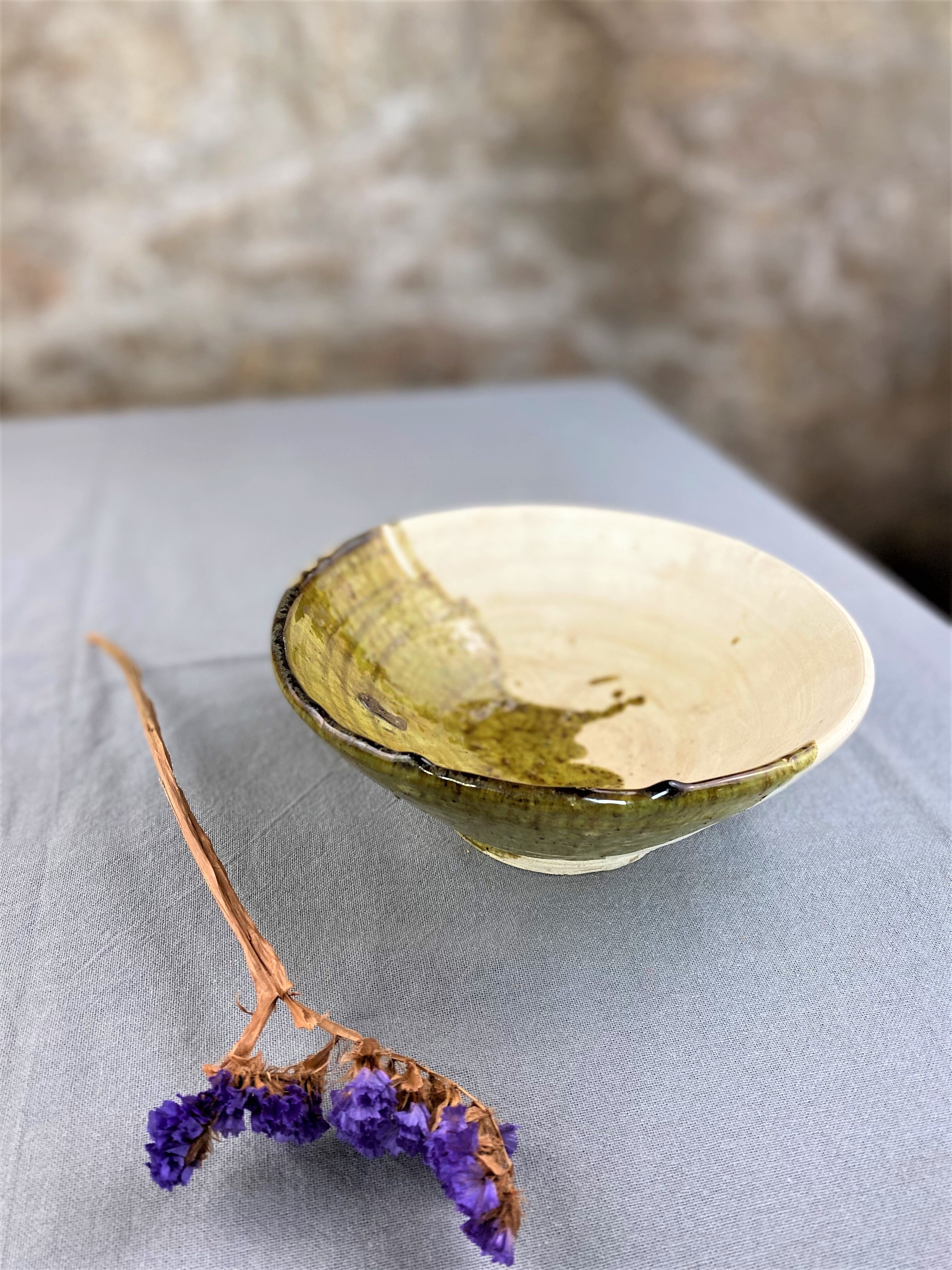 Two-tone enamelled terracotta bowl