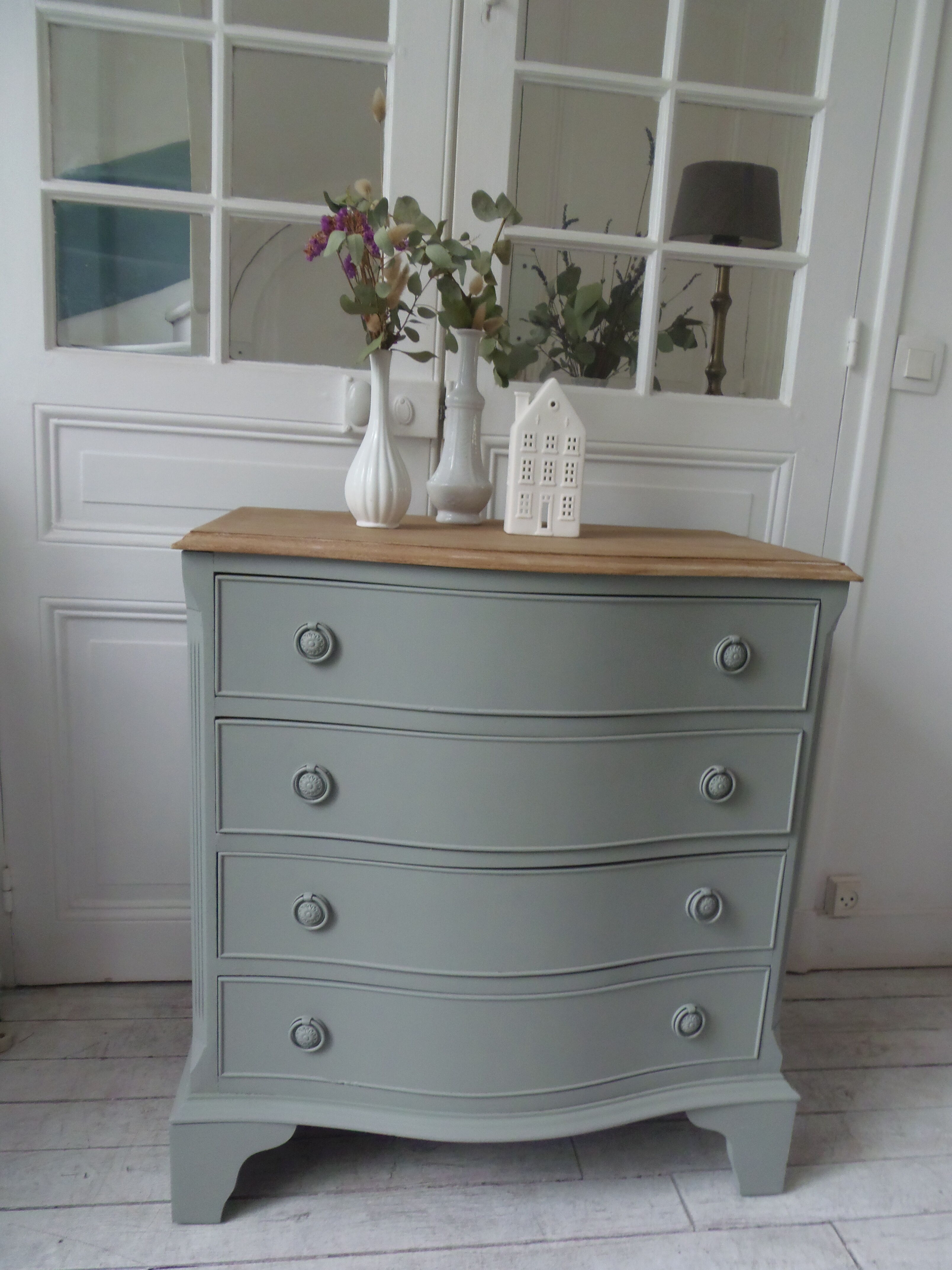 Vintage chest of drawers green of gray, 4 drawers, wooden top