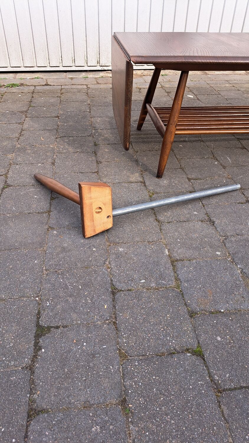 Table basse Ercol avec deux rallonges