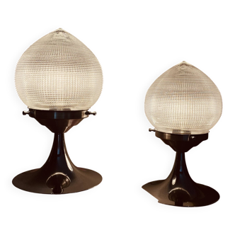 Pair of vintage globe lamps in glass, Holophane type, and chrome metal.