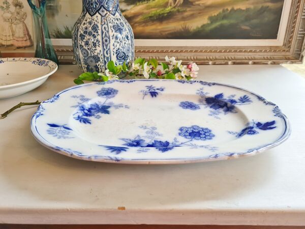 Plat ancien en terre de fer Wood and Brownfield Angleterre modèle Verbena bleu vers 1845