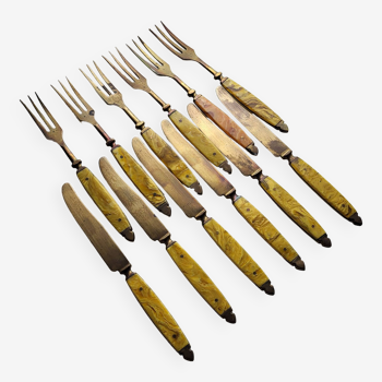 Set 6 knives and 6 forks for golden metal & bakelite desserts