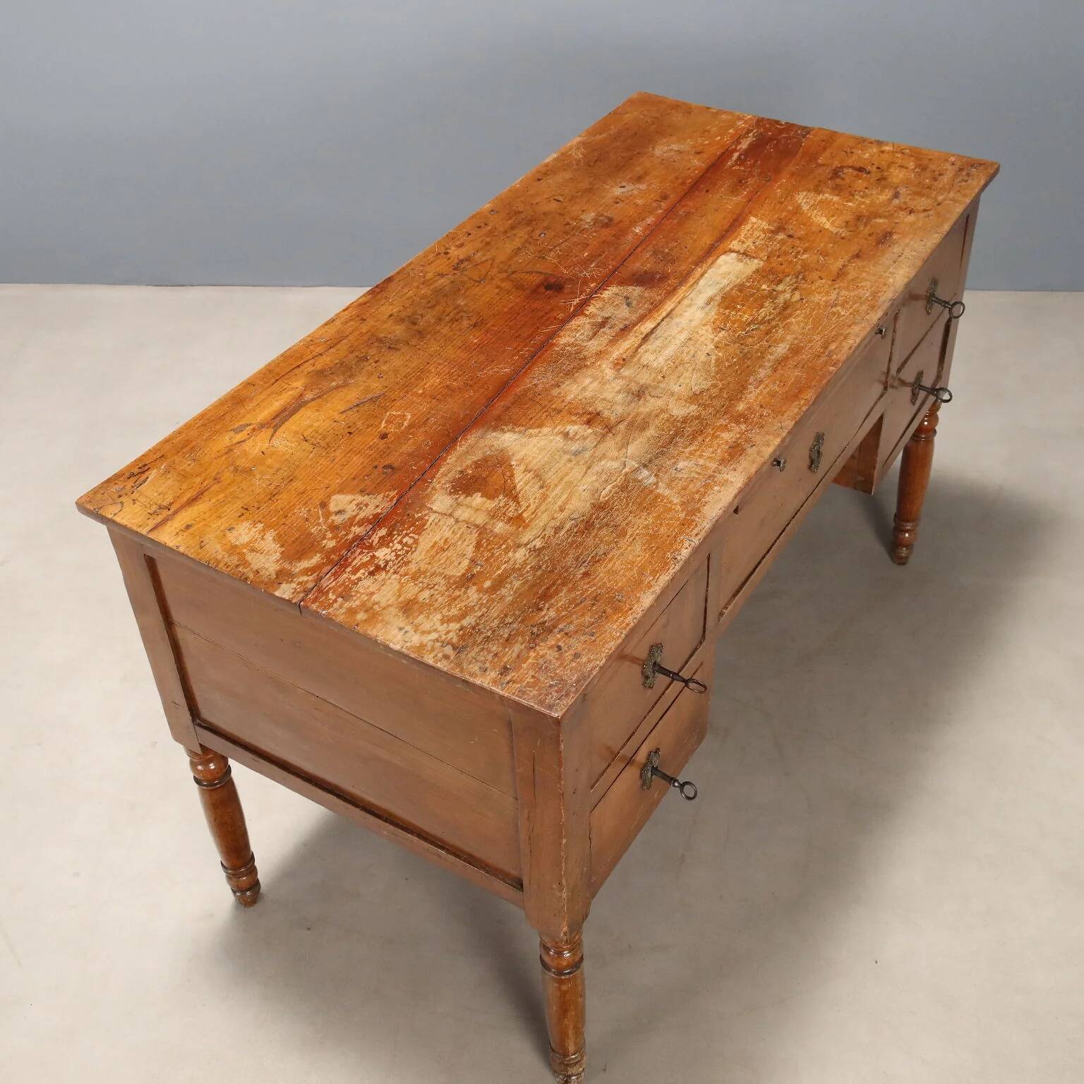Bureau ancien Louis-Philippe en cerisier XIXe siècle