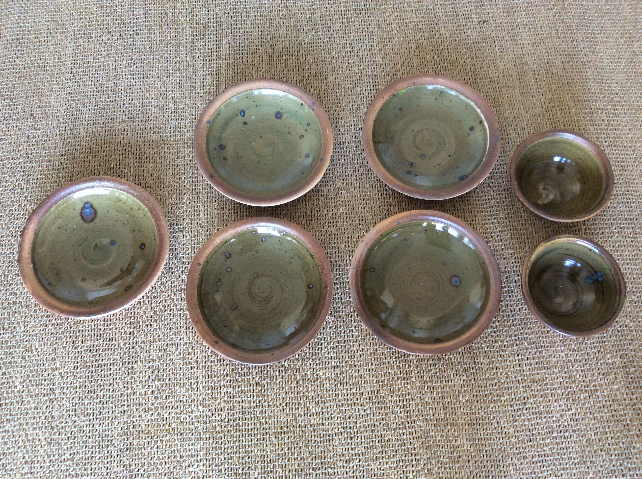 Set of stoneware plates