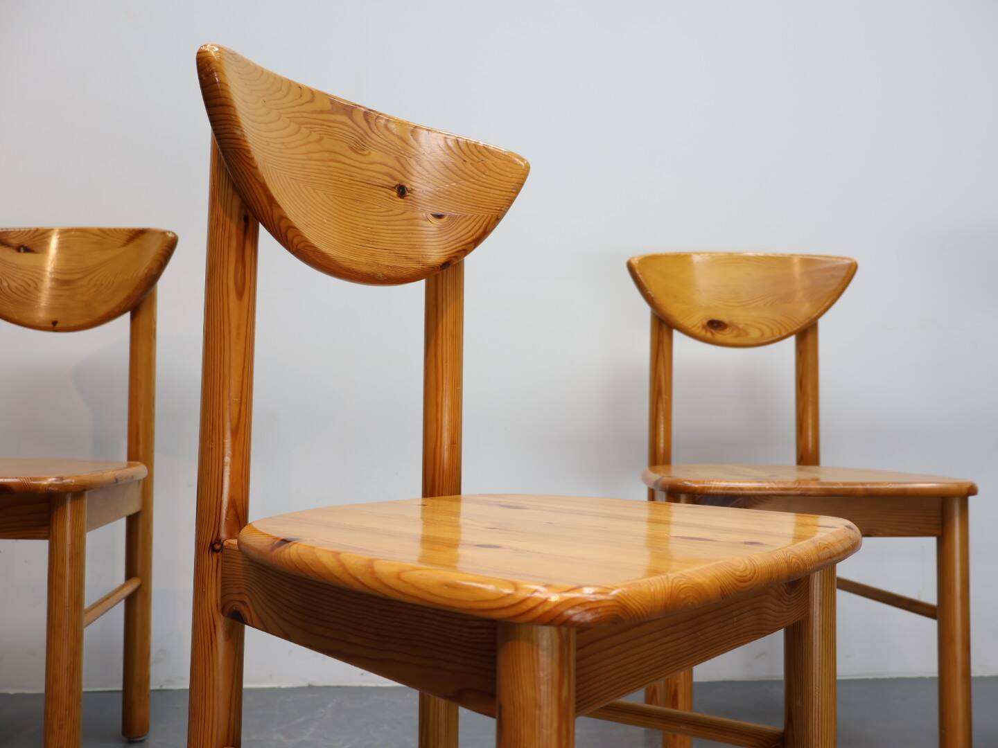 Set van 4 vintage eetkamerstoelen grenen