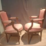 Paire de fauteuil de style Louis XVI