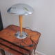 Lampe de bureau en metal chromè et bois