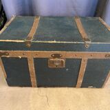 Ancienne malle de voyage pour vêtements coupés début xxème avec tiroirs et anses