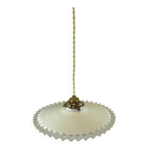 SUSPENSION et rosace en OPALINE et PORCELAINE
