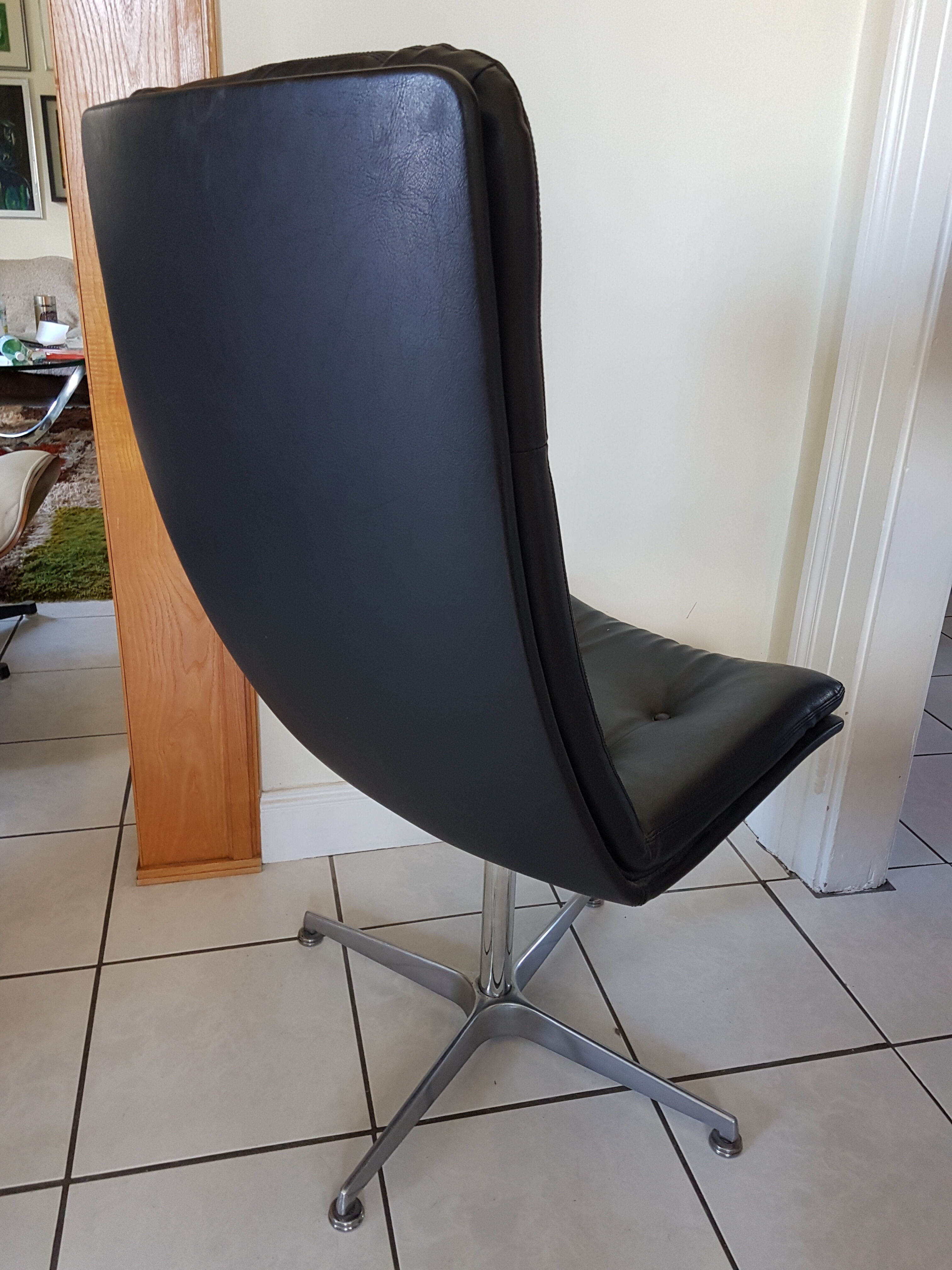 Fauteuil de bureau pivotant Artifort design Geoffroy Harcourt