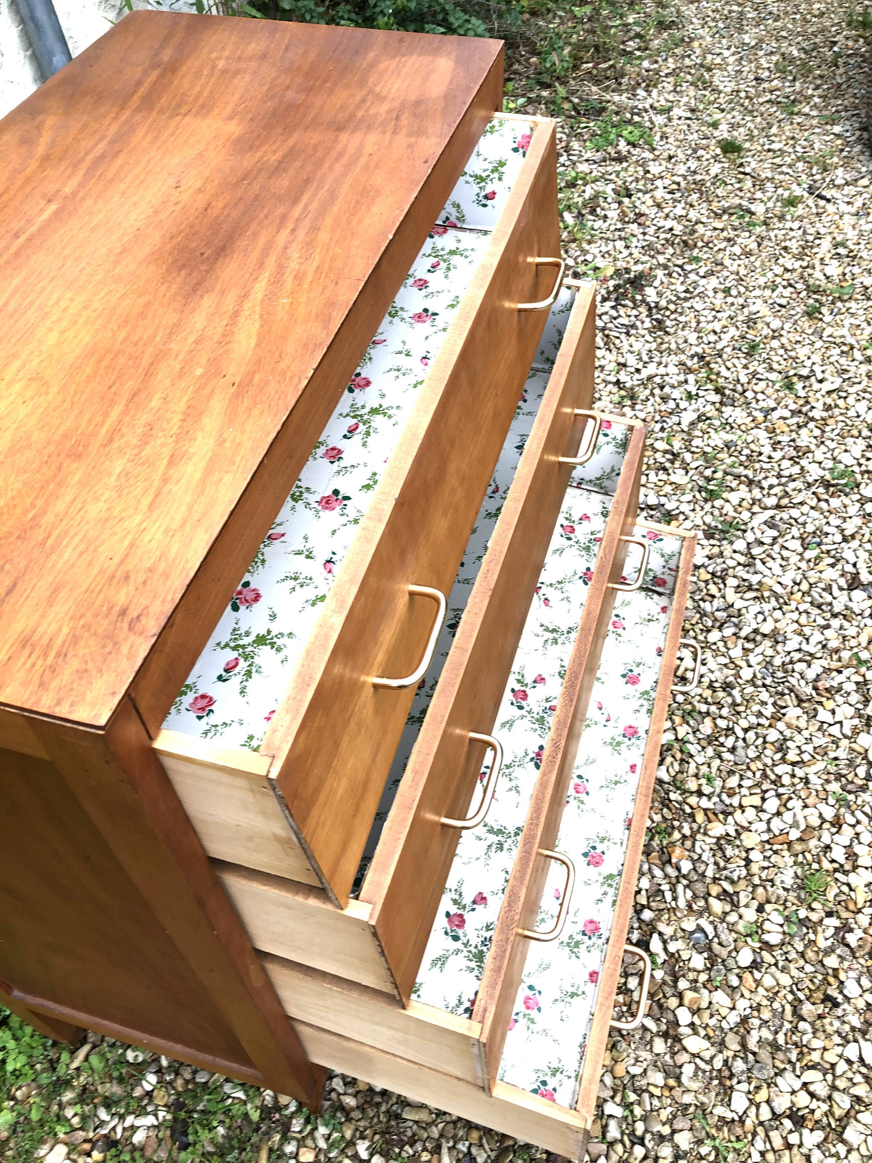 Vintage chest of drawers