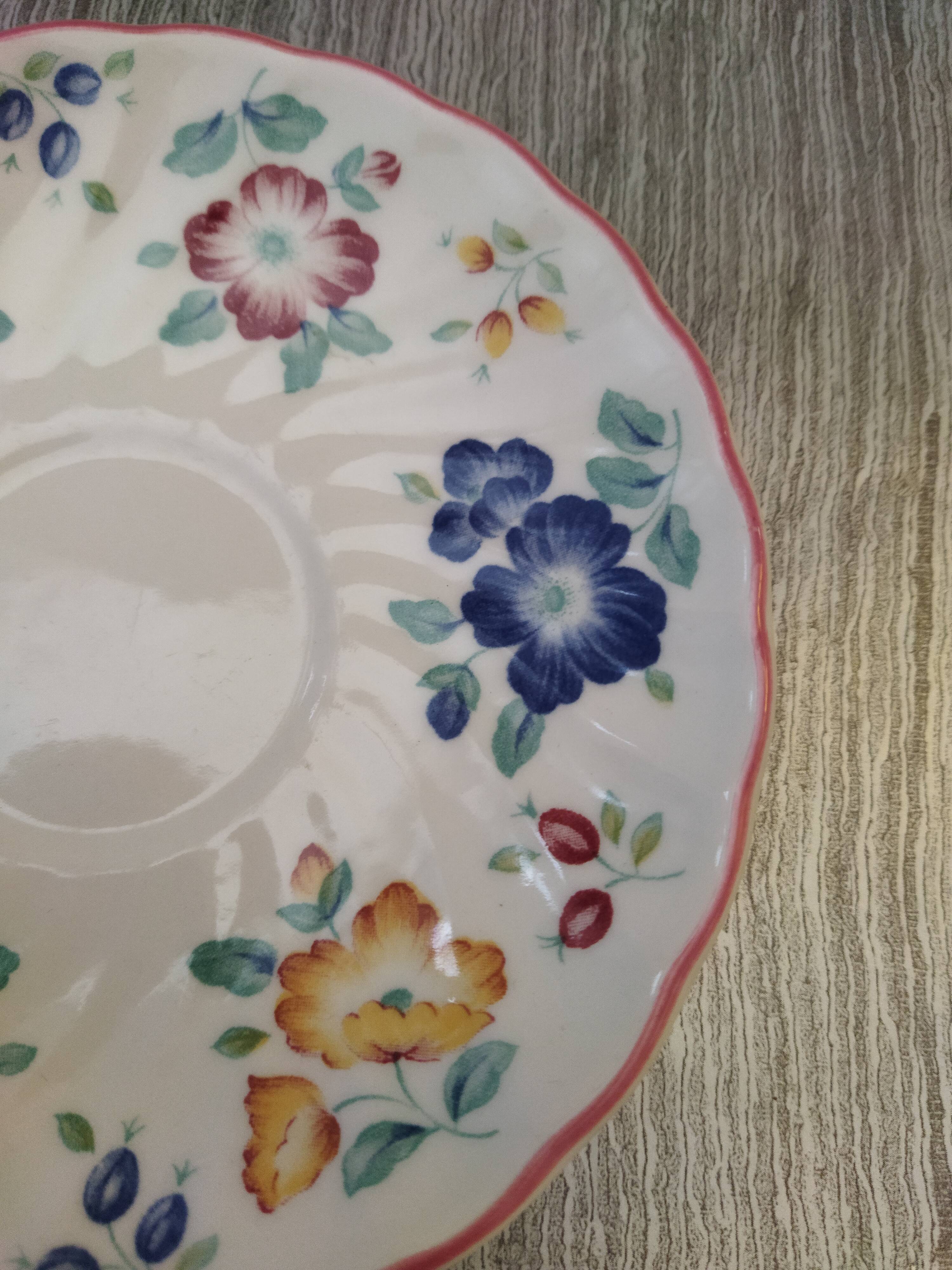 6 English cups Churchill Rosetta