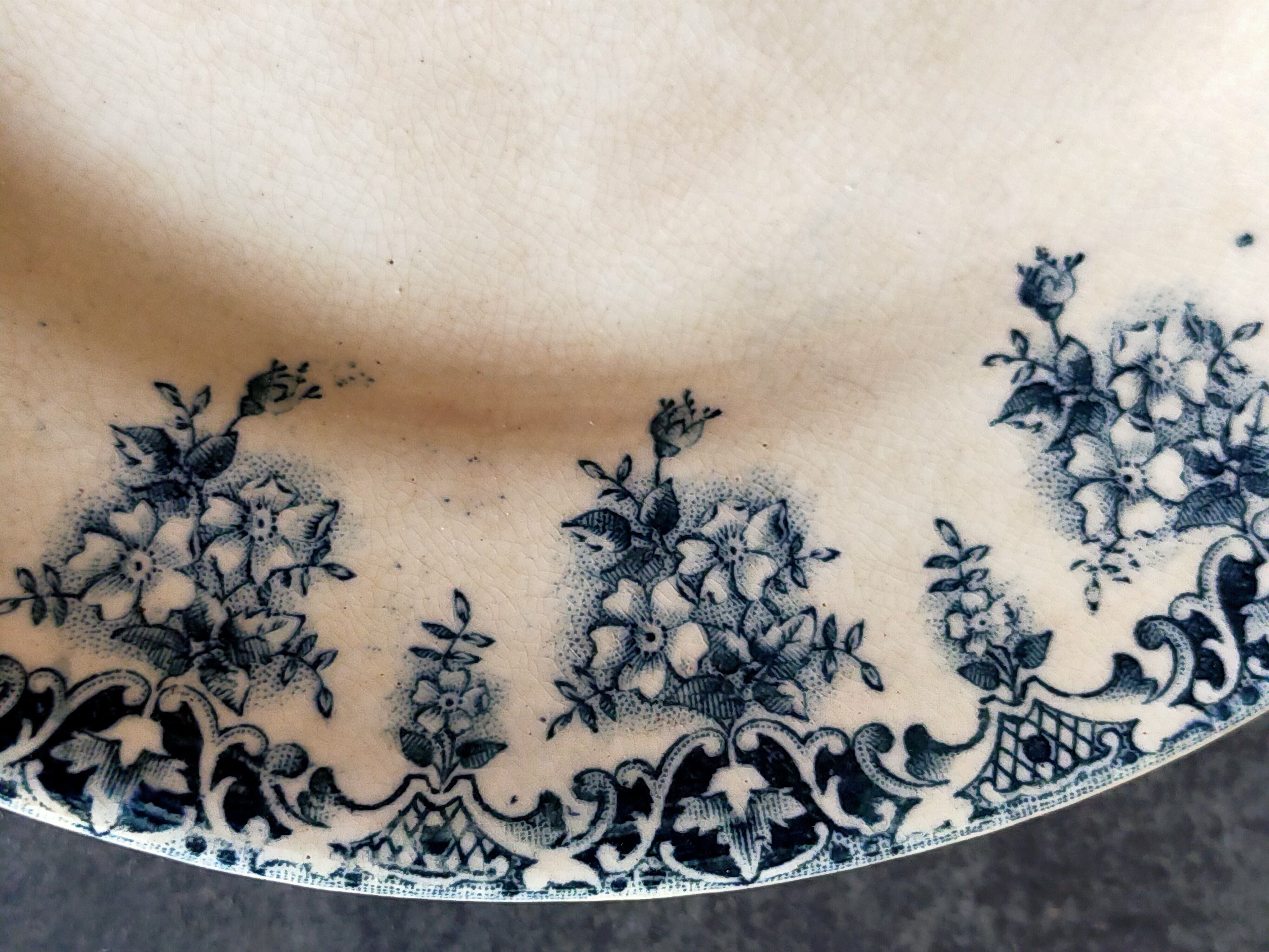 Three iron earth plates at the end of the 19th service "Primevère"