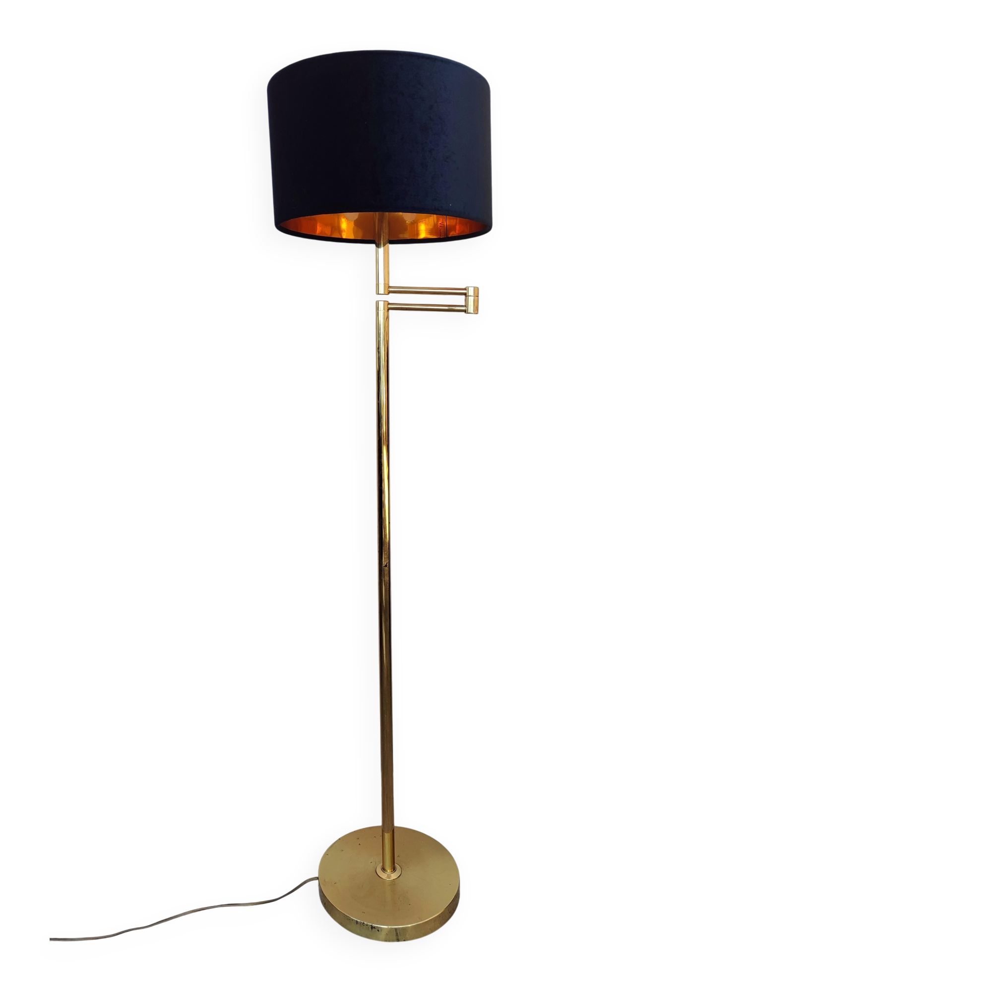 Articulated floor lamp in brass with a velvet shade, 1970.
