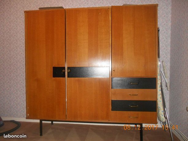Armoire moderniste vintage Claude Vassal magasins pilotes 1955