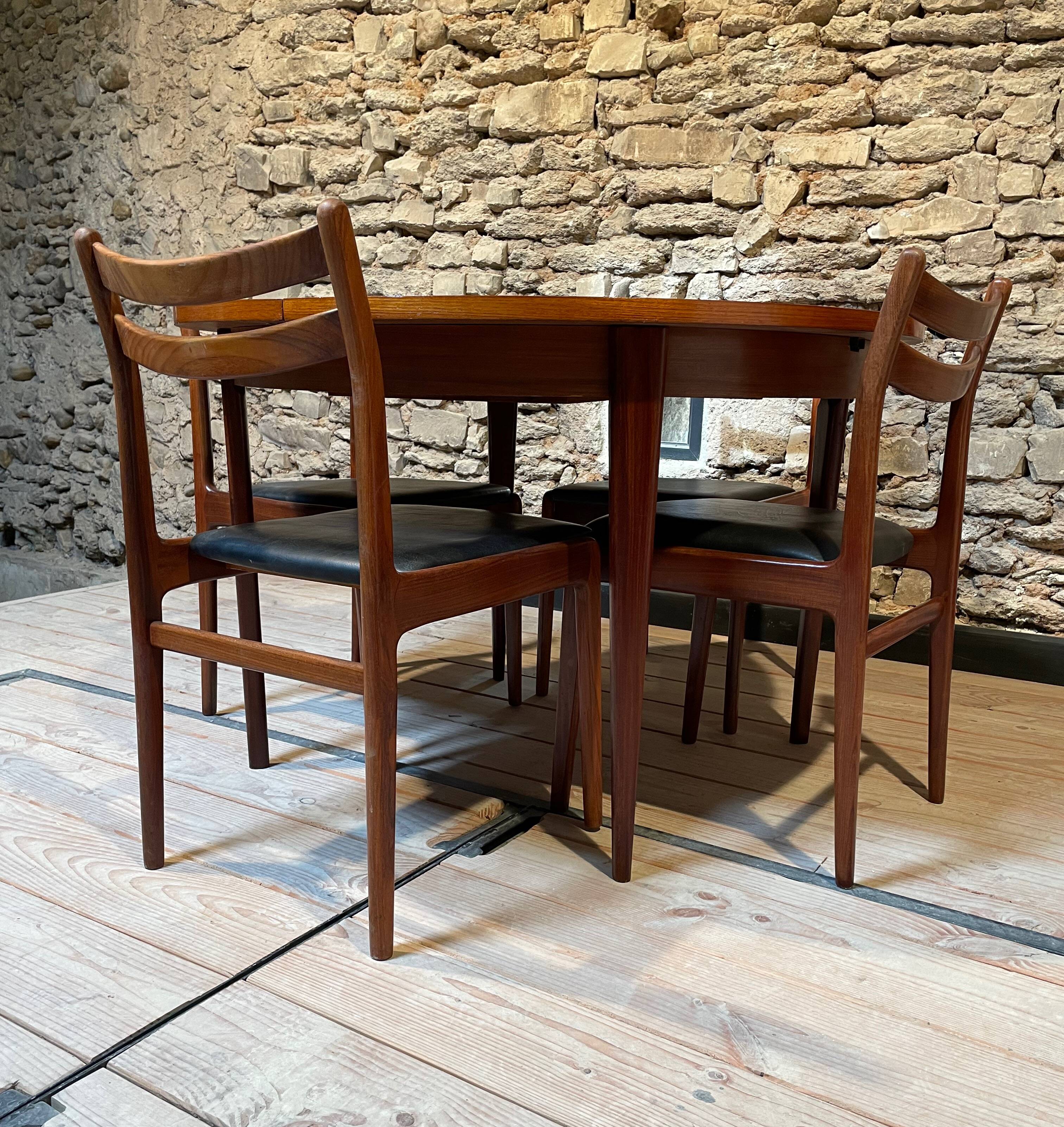 Teak table, vintage Scandinavian style from the 1960s, with hidden extension