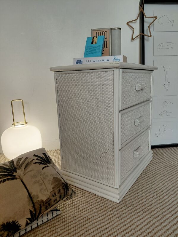 Commode vintage cannage 3 tirois-bois patiné blanc-esprit bord de mer