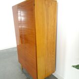 Armoire vintage en placage avec étagères
