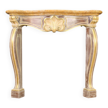 Cheminée en bois peint et doré de style italien pittoresque