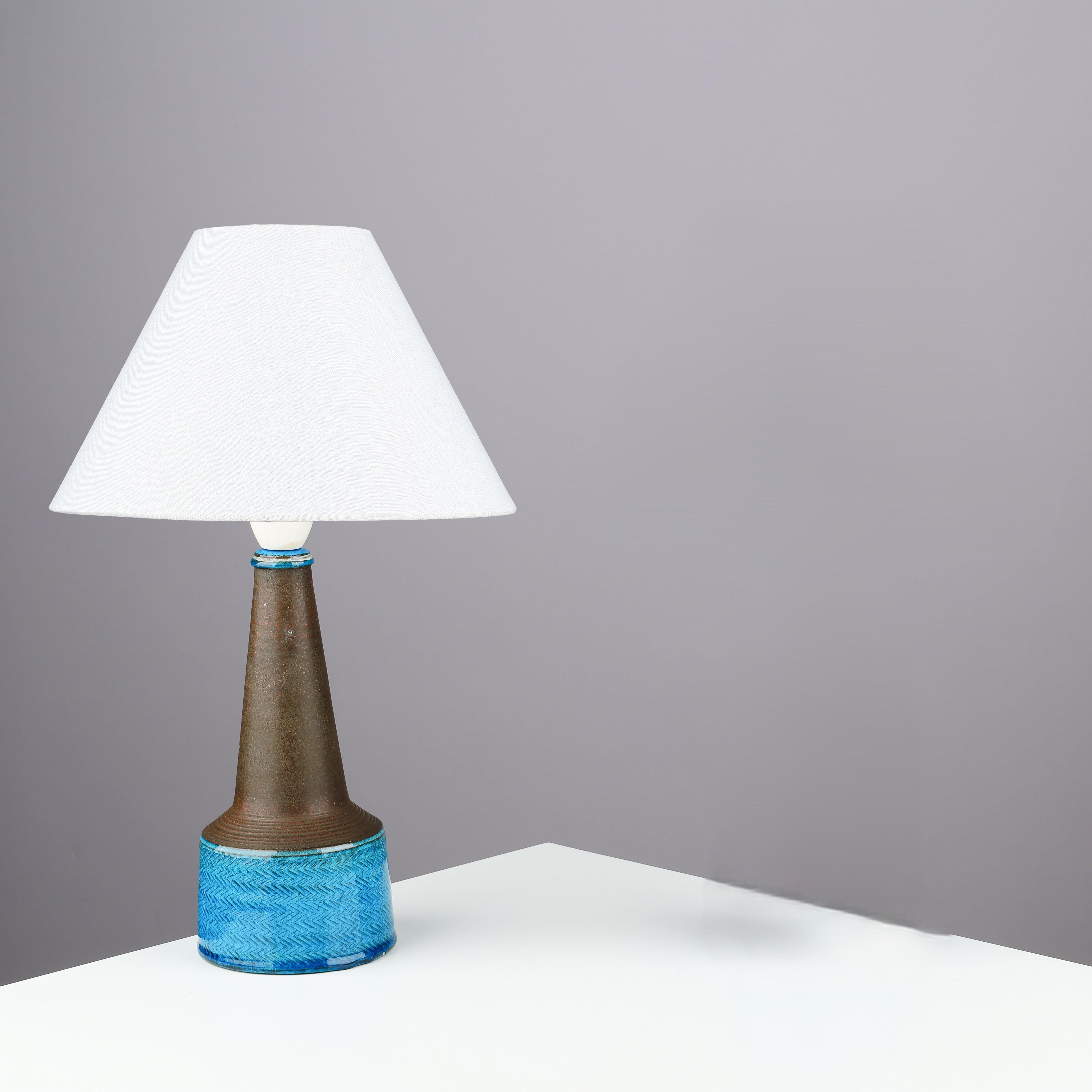 Nils Kahler ceramic table lamp by Herman A. Kähler, Denmark, 1960 signed.