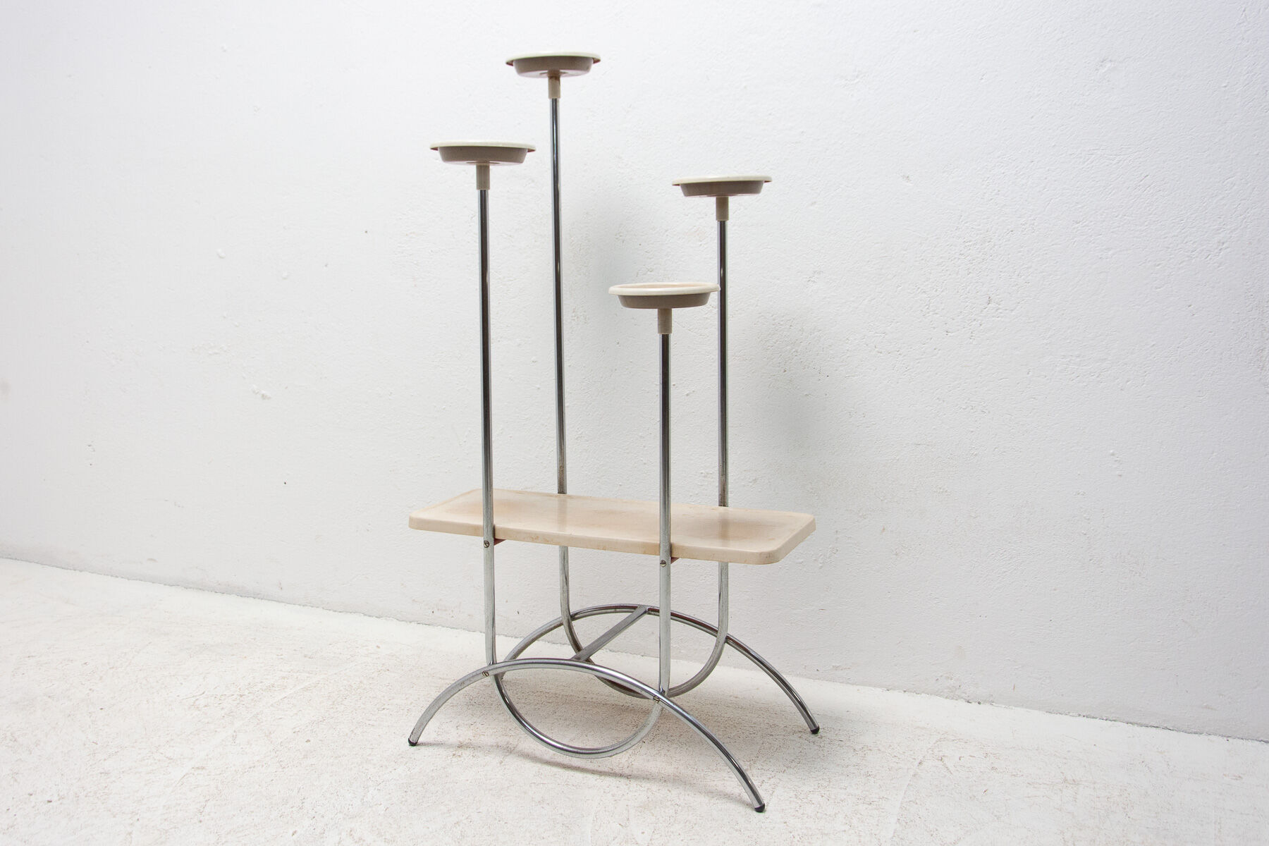 Tubular steel flower stand Bauhaus, 1930´s, Czechoslovakia