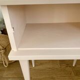 Bedside table with spindle legs