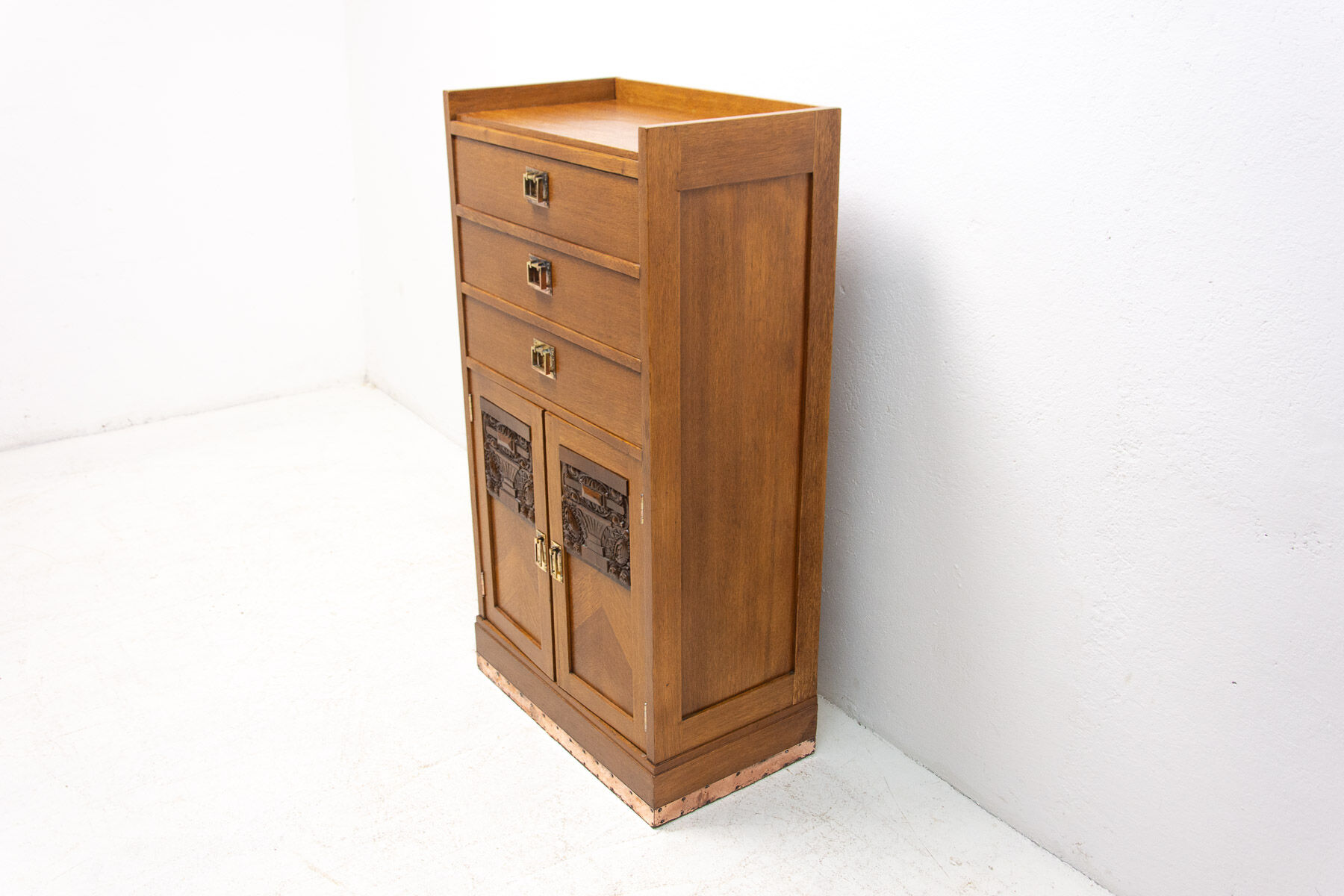 Viennese Secession chest of drawers, 1910