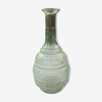 Vase ancien en verre ciselé