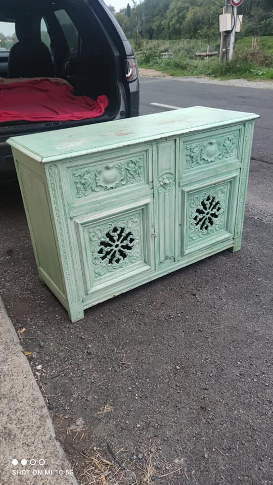 Buffet in painted and patinated mahogany wood dating from the late nineteenth century