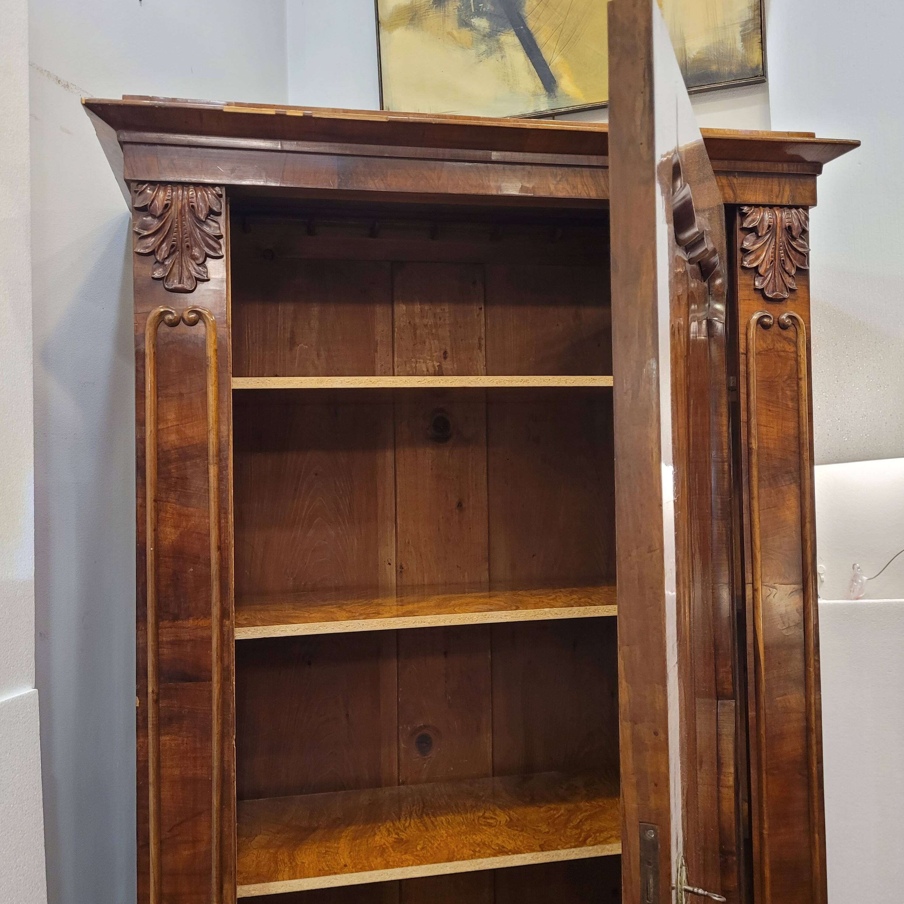 Armario / Gabinete estilo Biedermeier, madera de fresno, circa 1840 – Alemania
