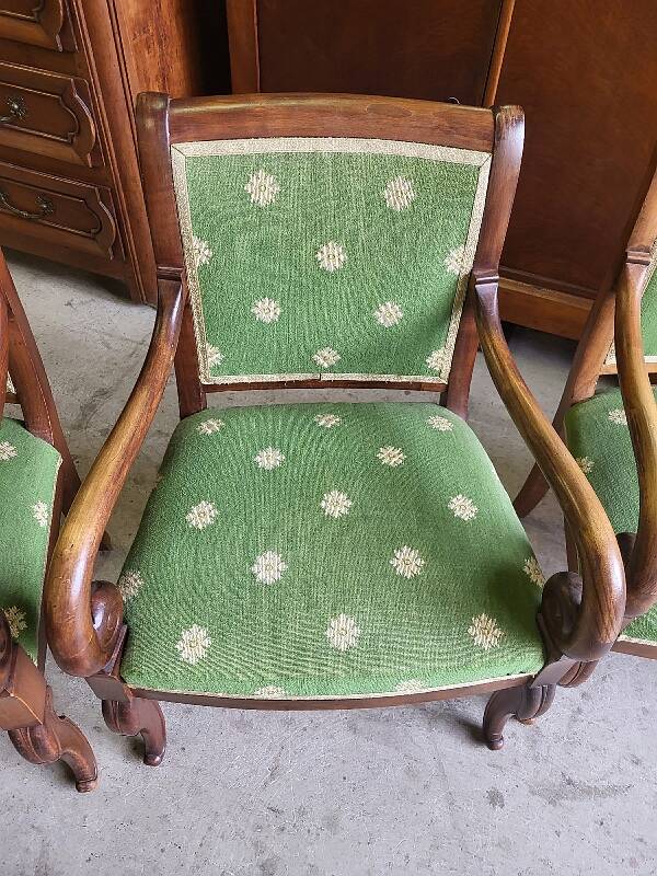 Serie de 4 fauteuils de style empire a crosse