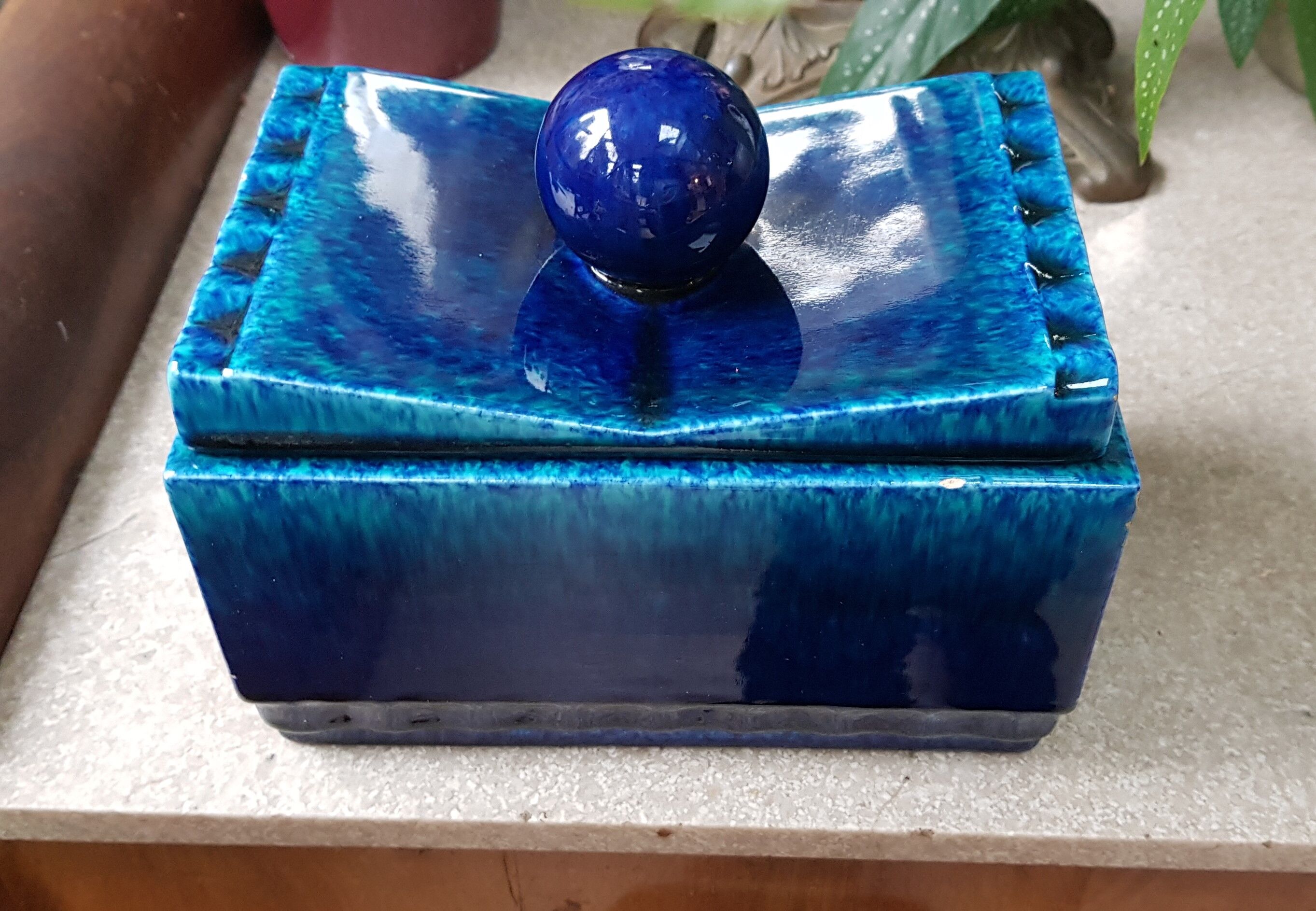 Sèvres box signed Paul Millet Art Deco