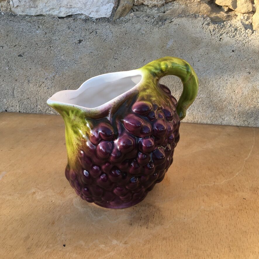 Pitcher slurry grape