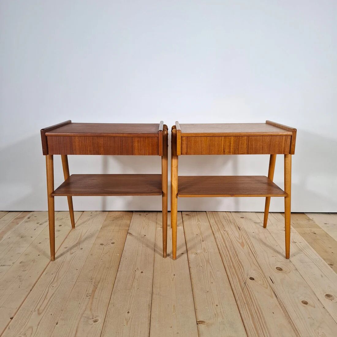 Paire de tables de chevet en teck – Danemark années 60