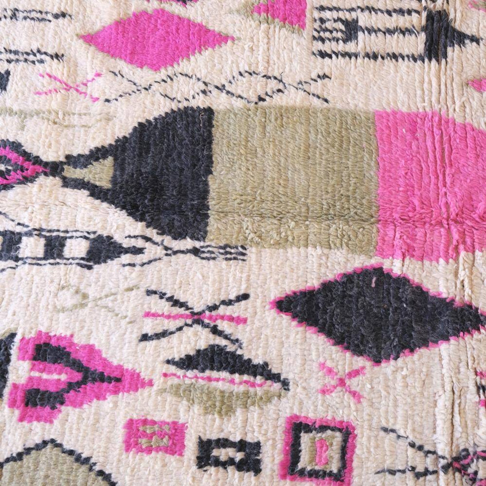 Boujaad Berber Rug - 274 x 179 cm