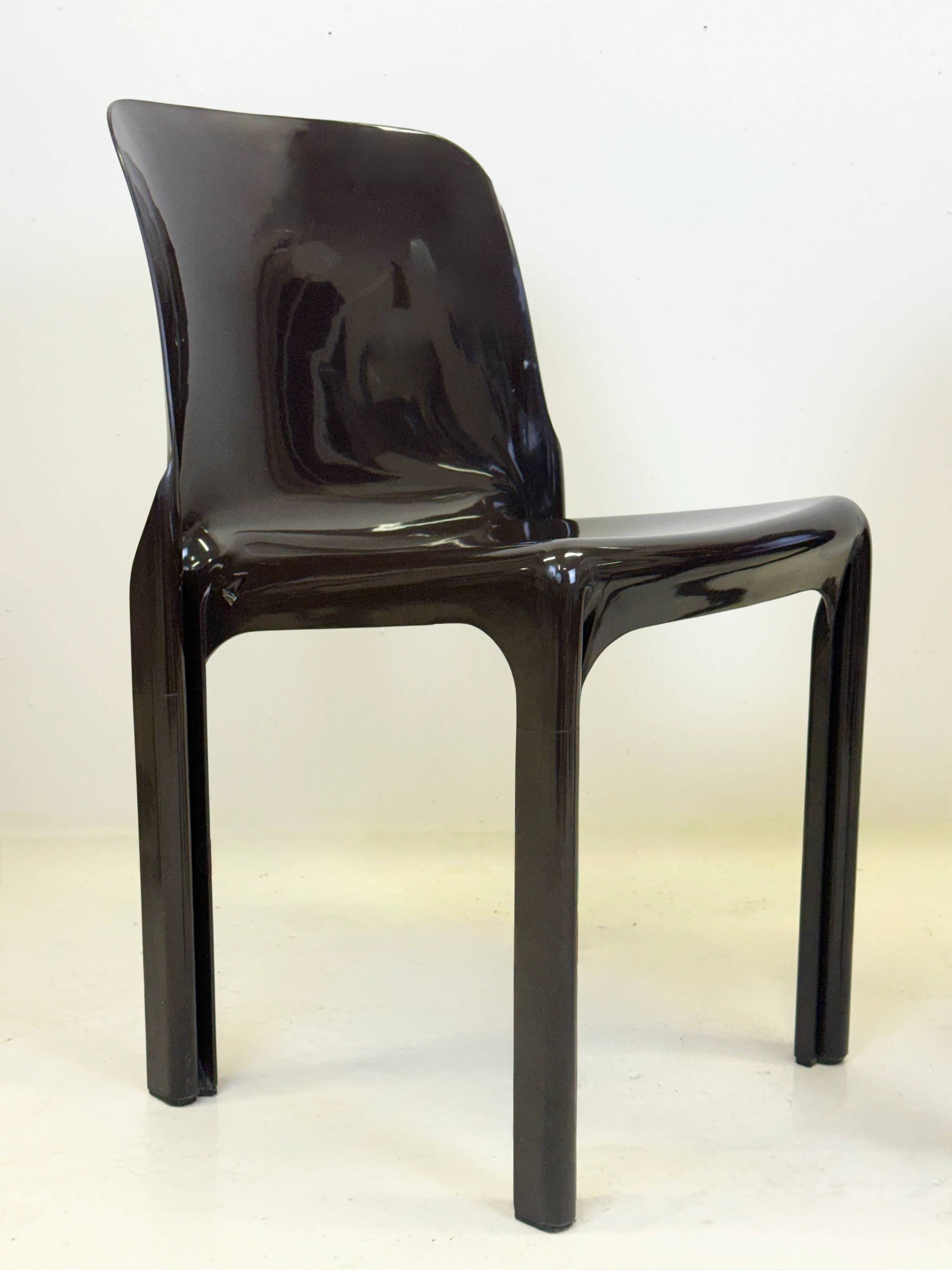 Pair of "Selene" chairs by Vico Magistretti for Artemide, Italy, 1970s