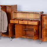 Buffet Bauhaus en noyer restauré par Robert Slezak, acier chromé, Tchéquie, années 1930