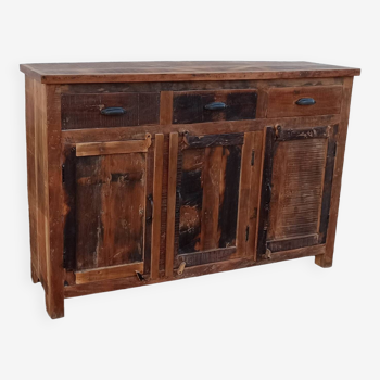 Buffet en bois ancien