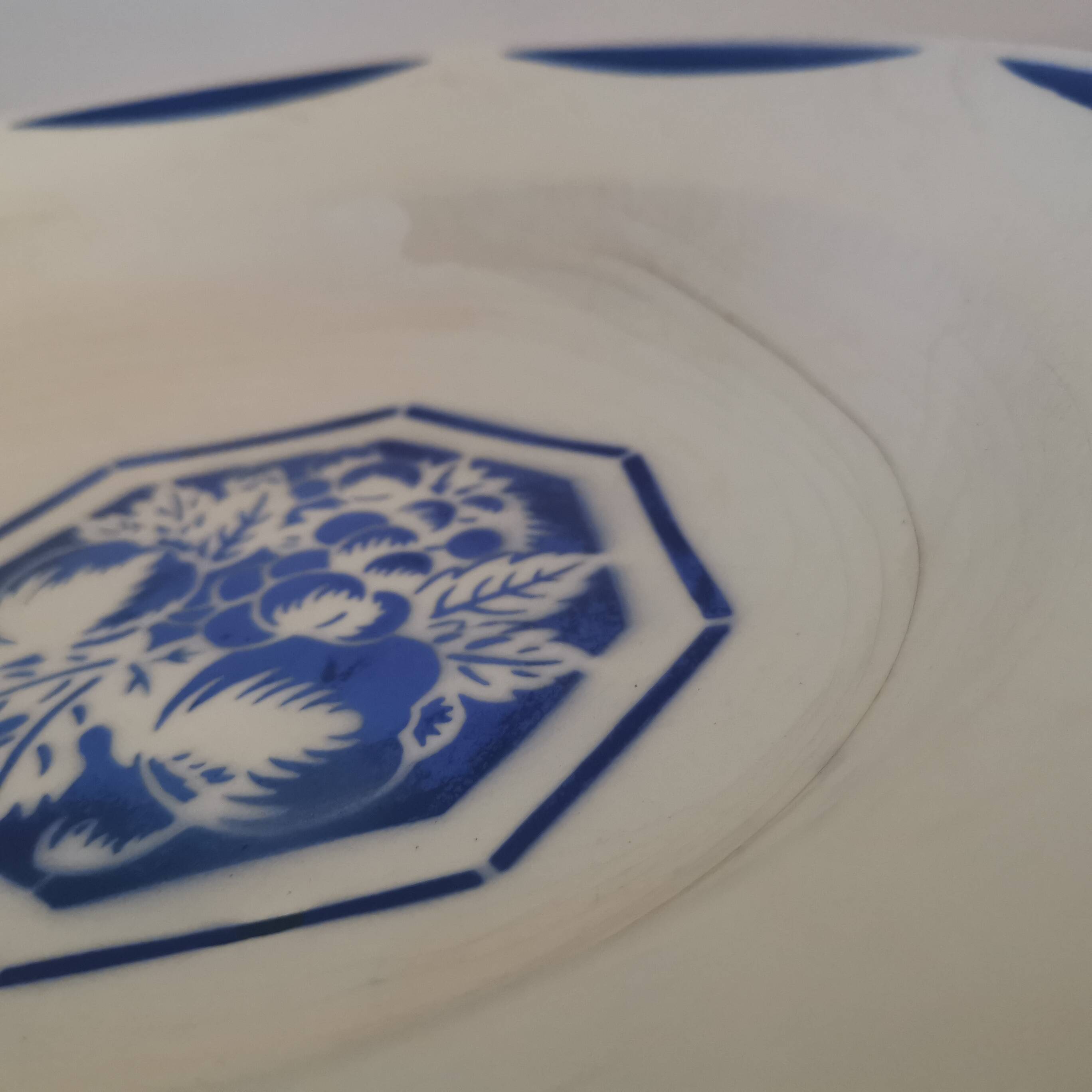 Deep dish K&G Luneville model Fructidor