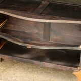 Louis XV style curved chest of drawers of very fine craftsmanship (Faubourg work)