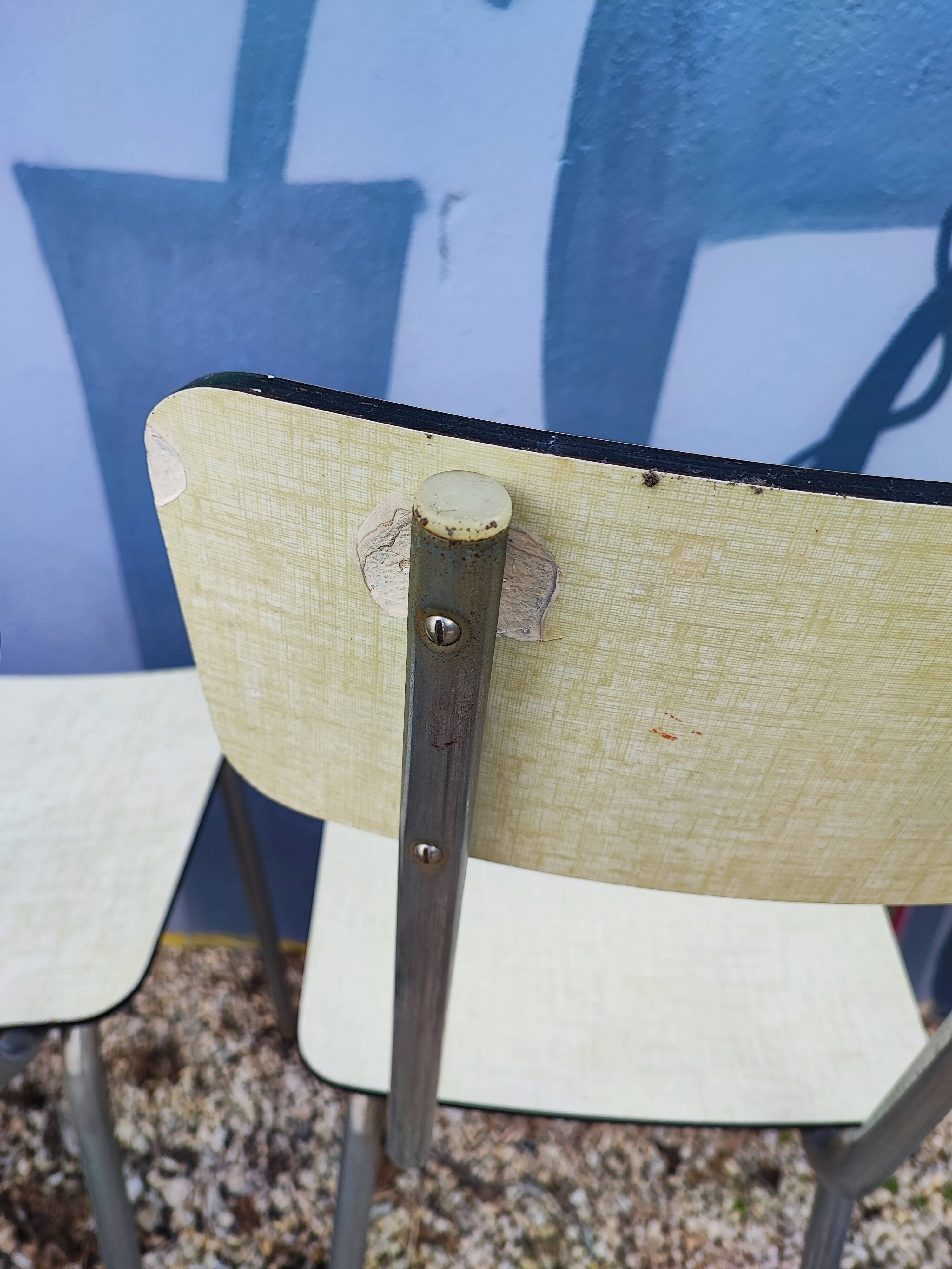 Lot 6 chaises formica jaune paille crème