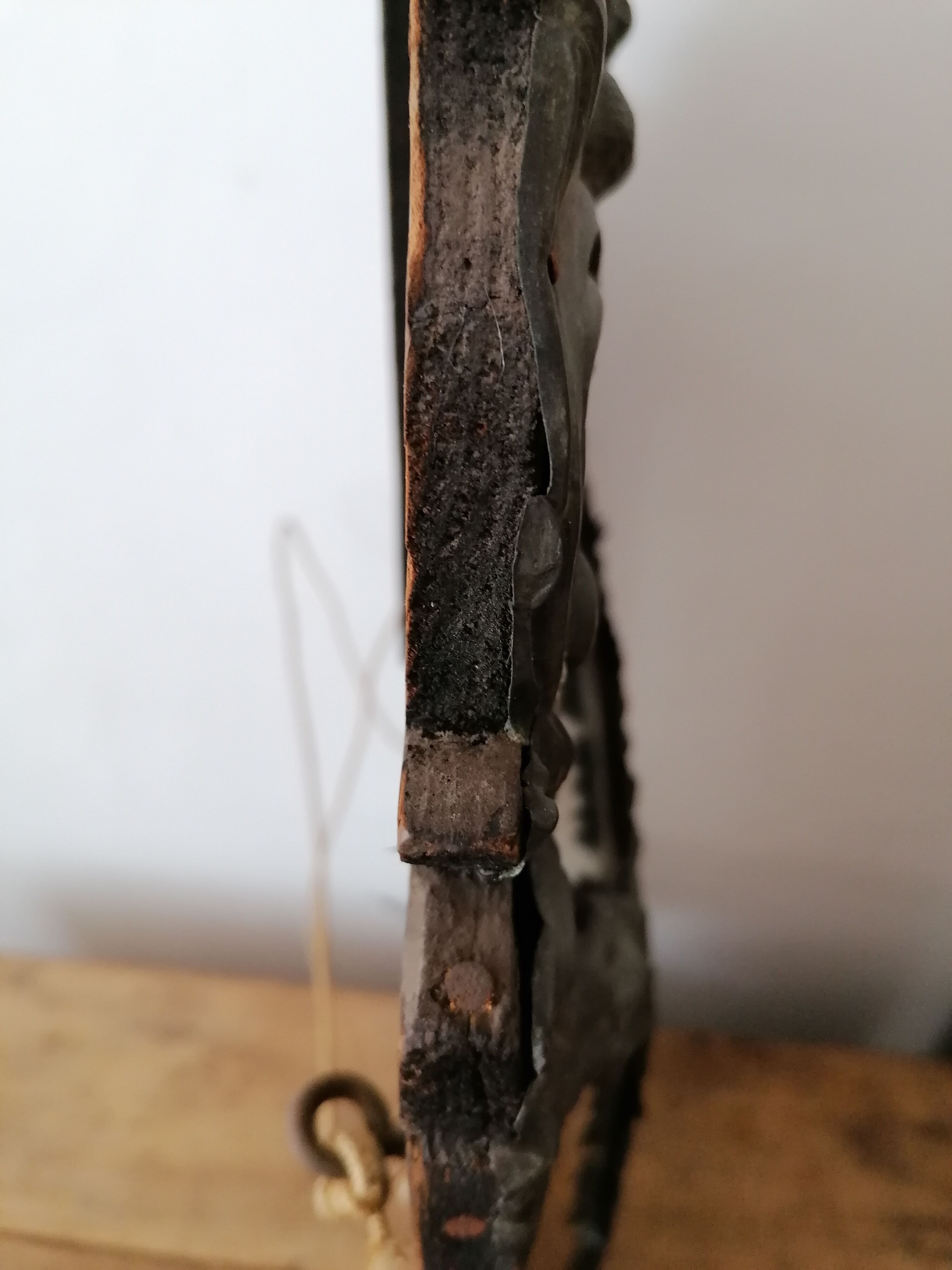 Beveled mirror  59x32cm