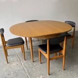 Mid-Century Modern 1960’s dining table and chairs set by Schreiber Furnitur