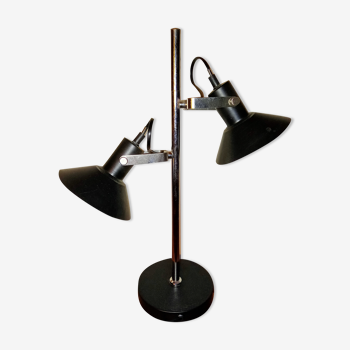 Desk lamp