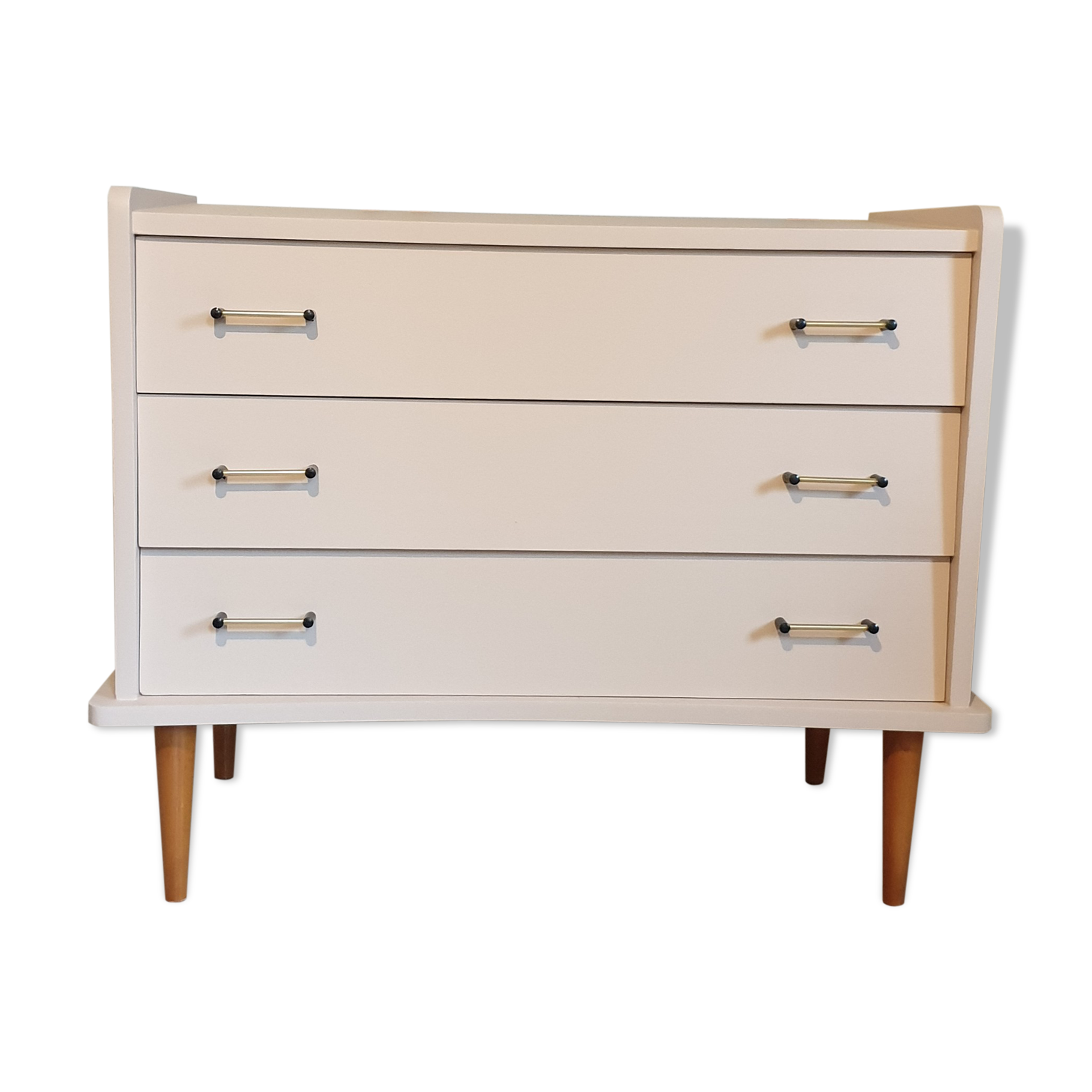 Pink vintage chest of drawers