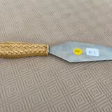 Pie shovel