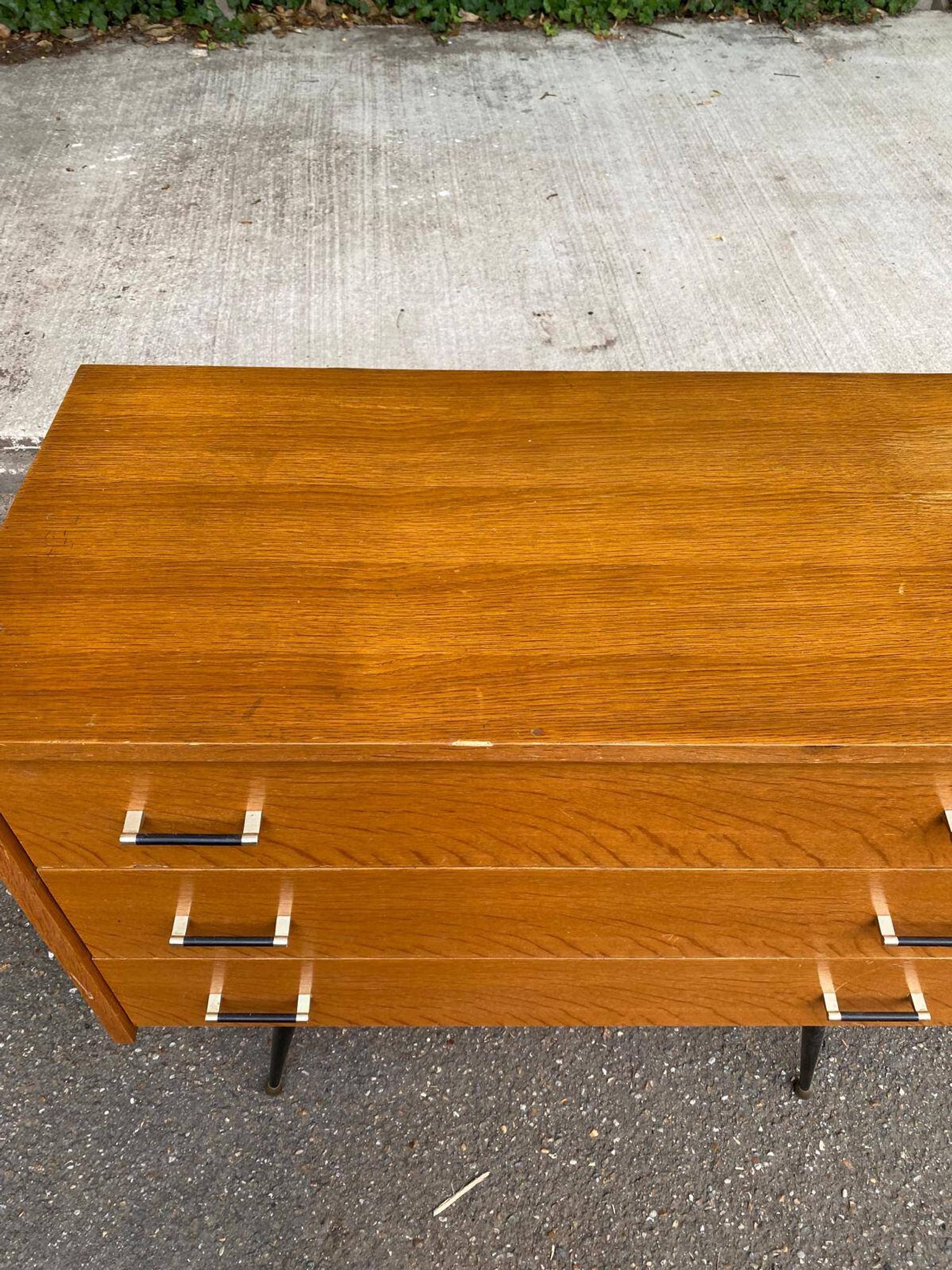 Scandinavian chest of drawers with 3 drawers in oak from the 50s