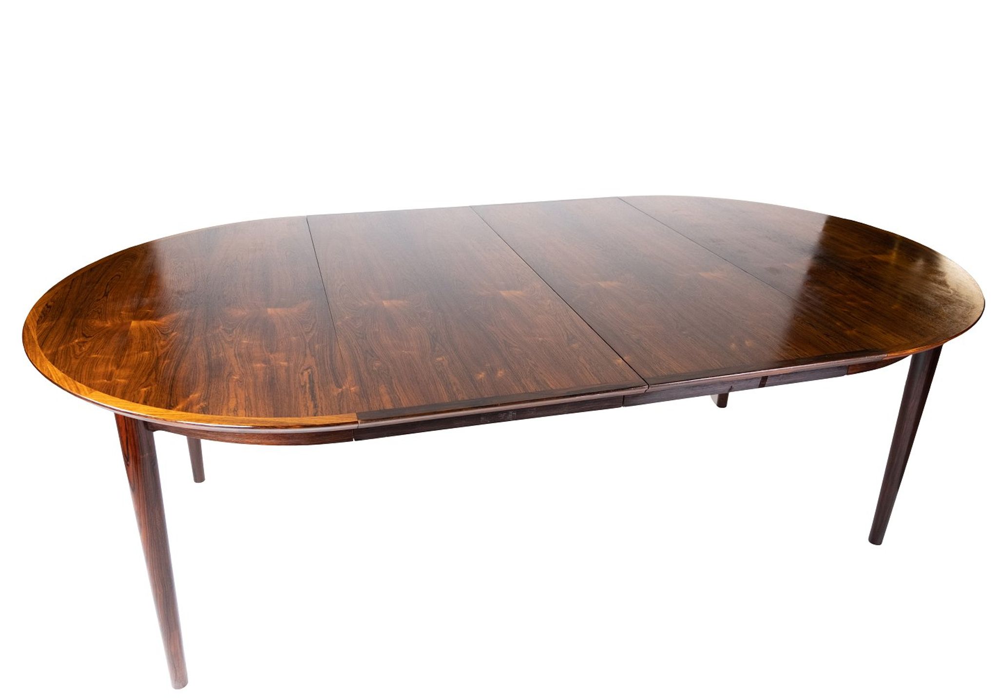 Table à manger en palissandre conçue par Arne Vodder datant des années 1960.